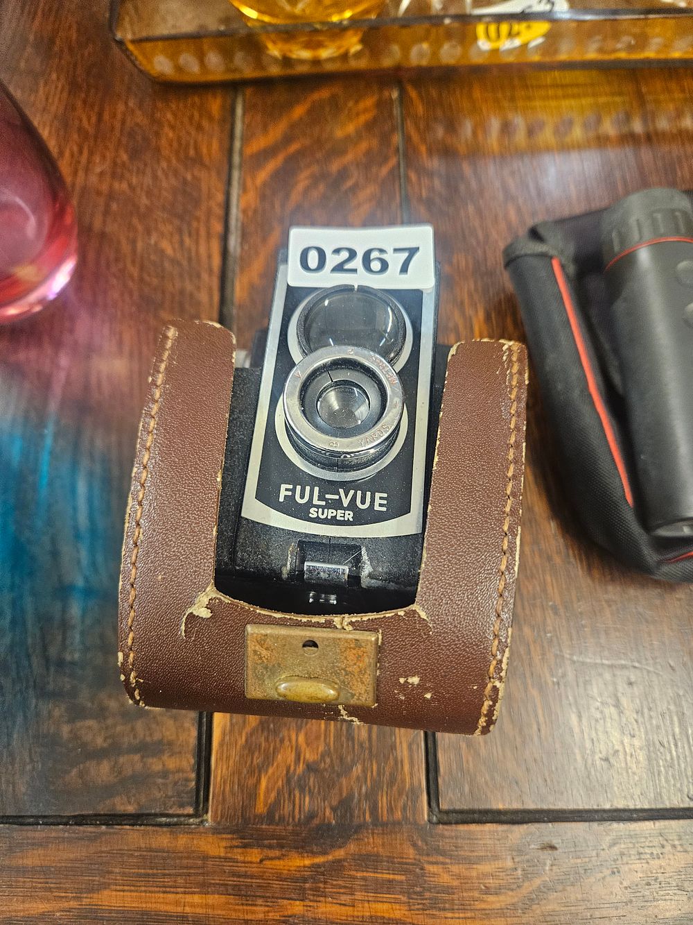 Lot 267 – British Ensign Ful-Vue Super Medium Format Pseudo-TLR Camera and Case
