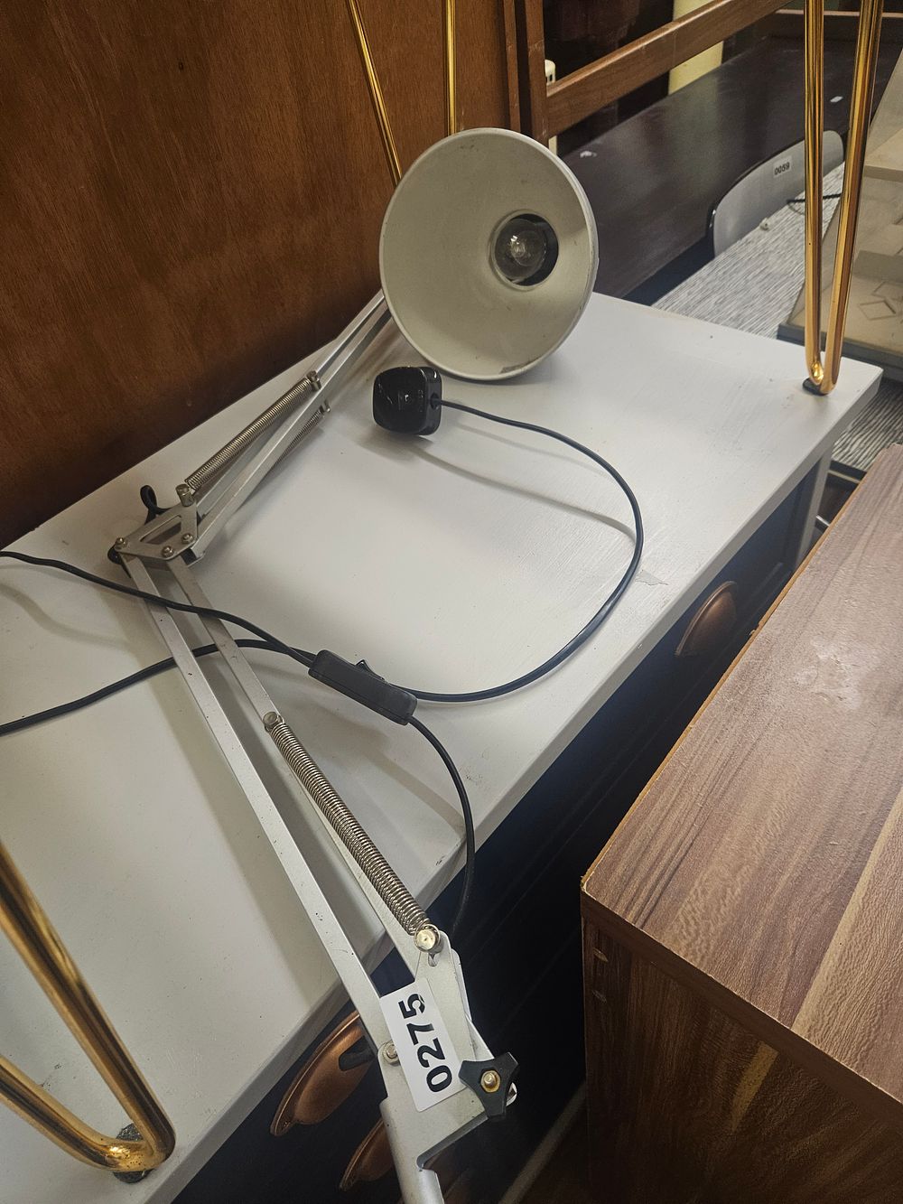 Lot 275 – An Articulated Metal Swing Arm Desk Lamp in the Anglepoise Style