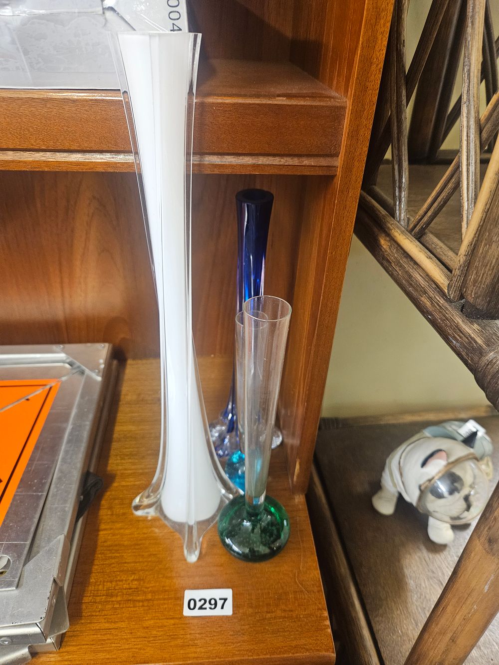 Lot 297 – A Collection of Mid-Century Modern Art Glass Vases including Controlled Bubble and Eiffel Tower Styles