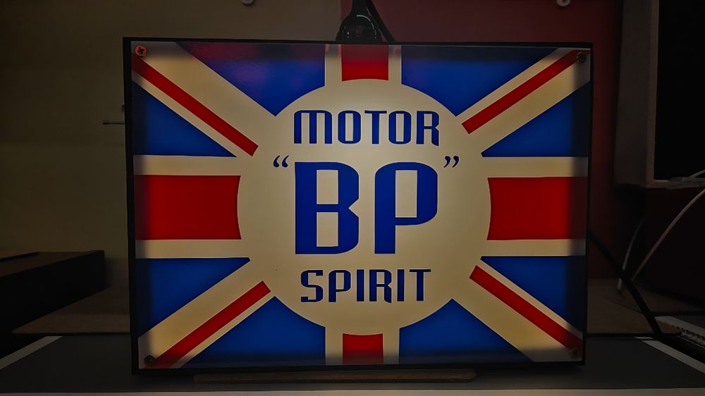 Lot 150k – Illuminated BP Motor Spirit Union Jack Lightbox Sign