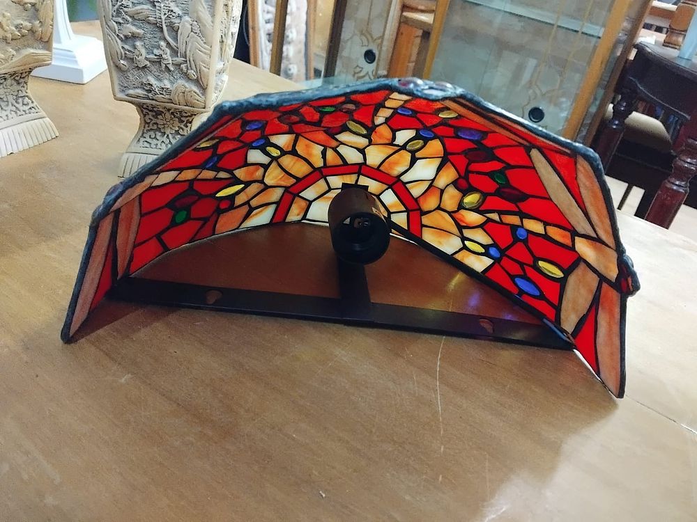 Lot 182 – Stained Glass Tiffany-Style Fan-Shaped Wall Sconce