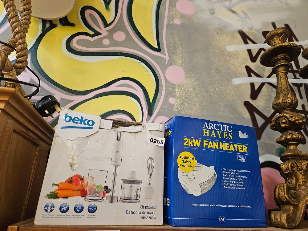 Lot 205 – Two boxed household appliances comprising a Beko HBA6700W hand blender kit and an Arctic Hayes 2kW fan heater
