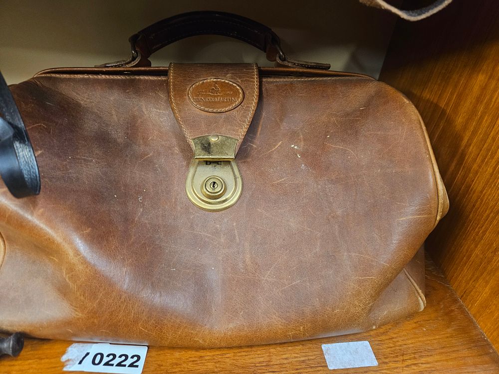 Lot 222 – A Henry & Martin Brown Leather Gladstone Style Doctor’s Bag