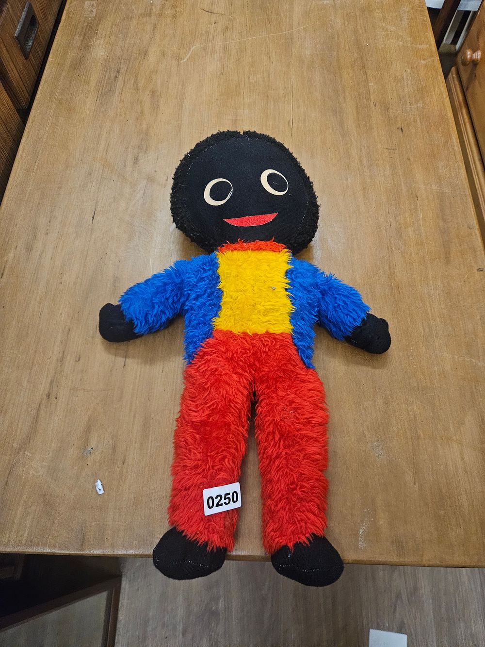 Lot 250 – Vintage Golli doll