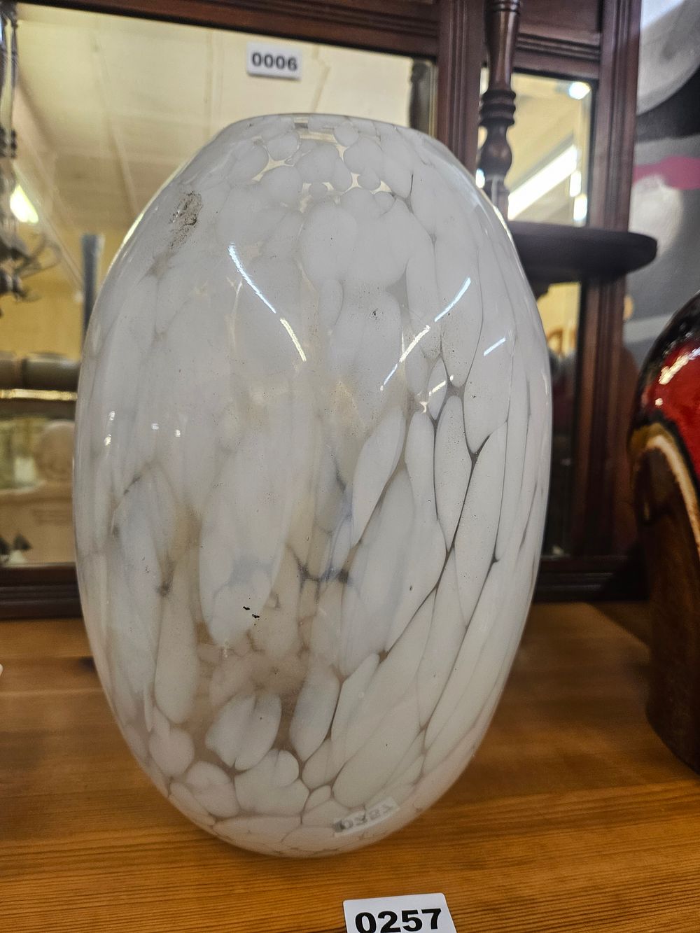 Lot 257 – Large Murano Style Marbled Art Glass Ovoid Decorative Piece