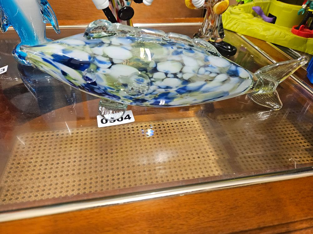Lot 304 – A Large Murano-style Hand-blown Art Glass Fish Sculpture