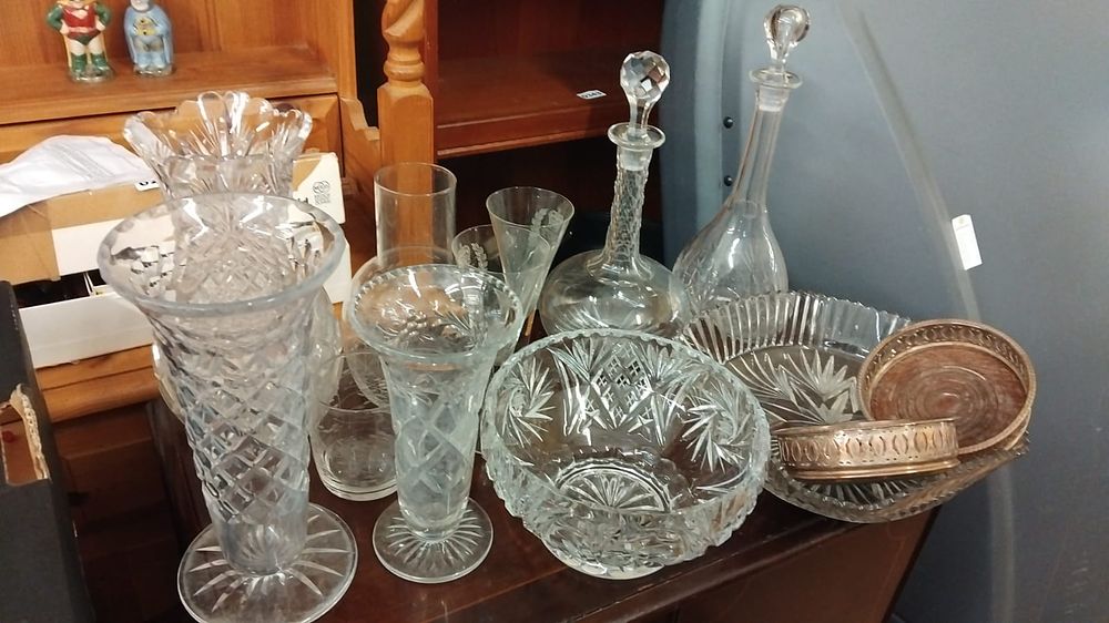 Lot 261 – A Collection of Mid-20th Century Cut Glass and Crystal Tableware