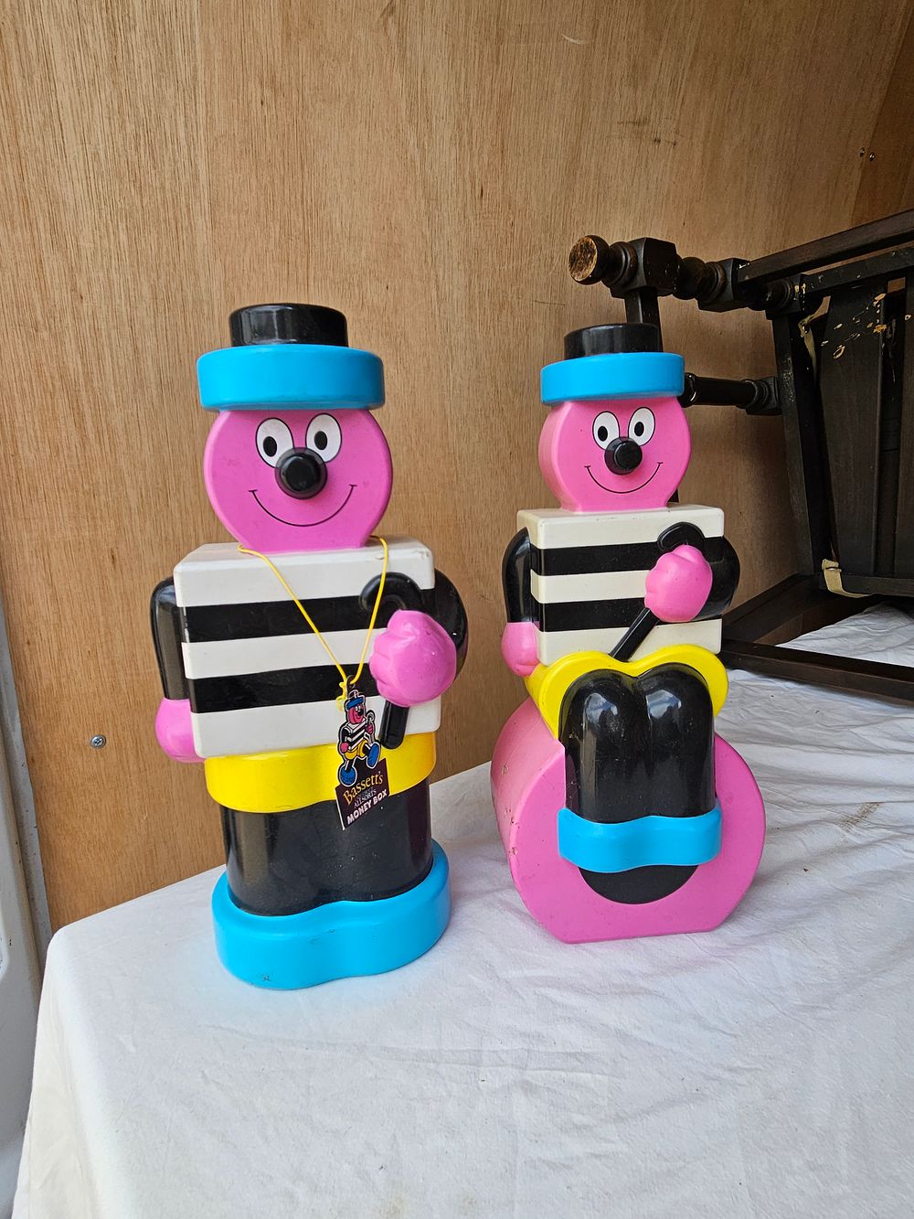 Lot 267 – A Pair of Bassett’s Bertie Bassett Novelty Still Banks