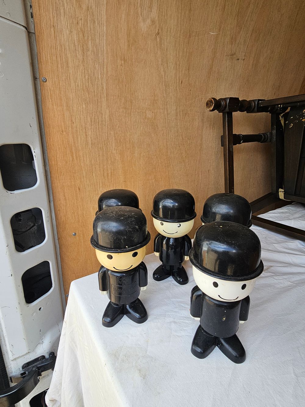 Lot 268 – 5 Vintage Homepride Fred the Flour Man Plastic Advertising Kitchen Shakers and Sifters