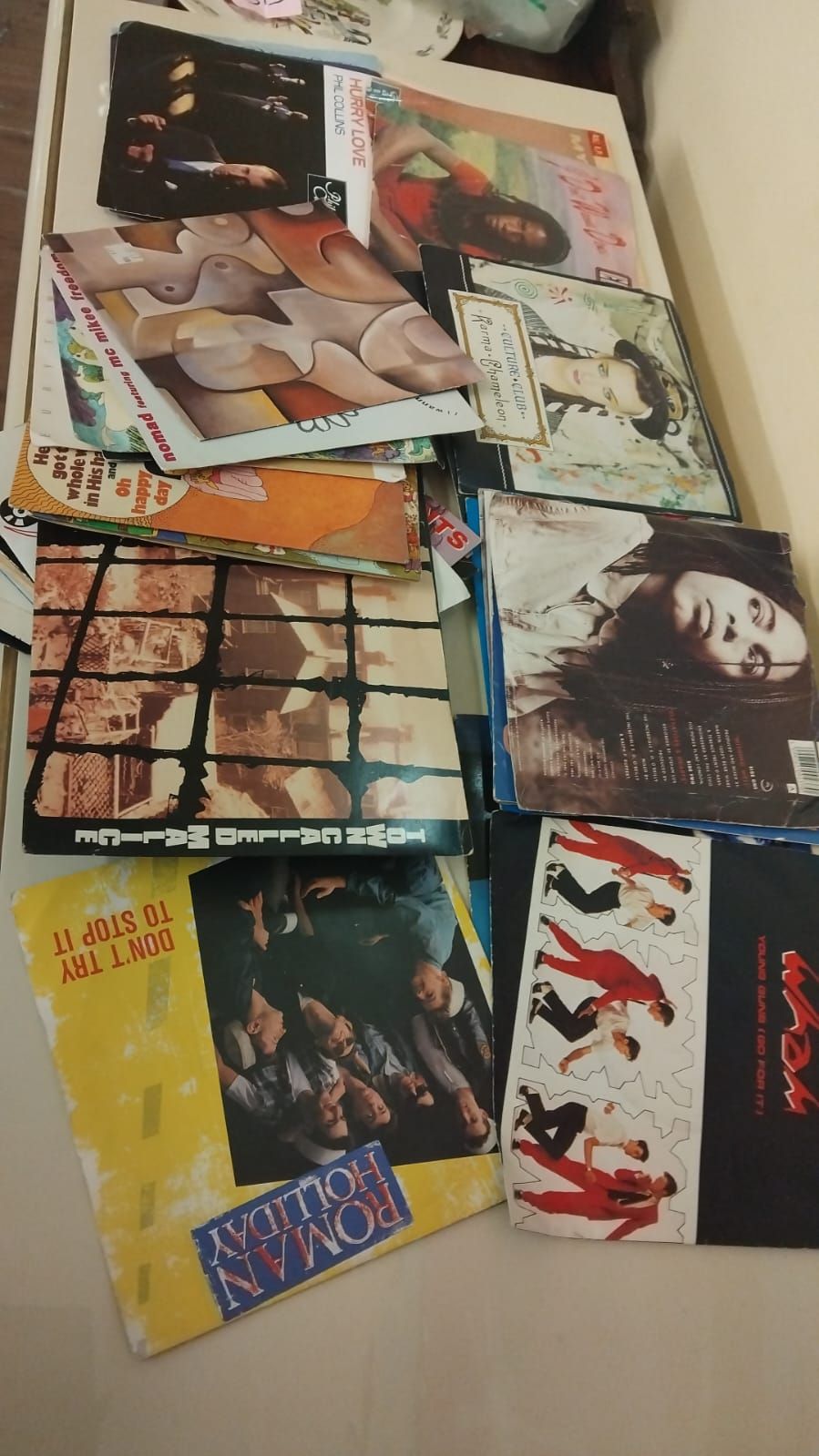 Lot 293 – A Collection of 1980s and 1990s 7-inch Vinyl Singles in Picture Sleeves