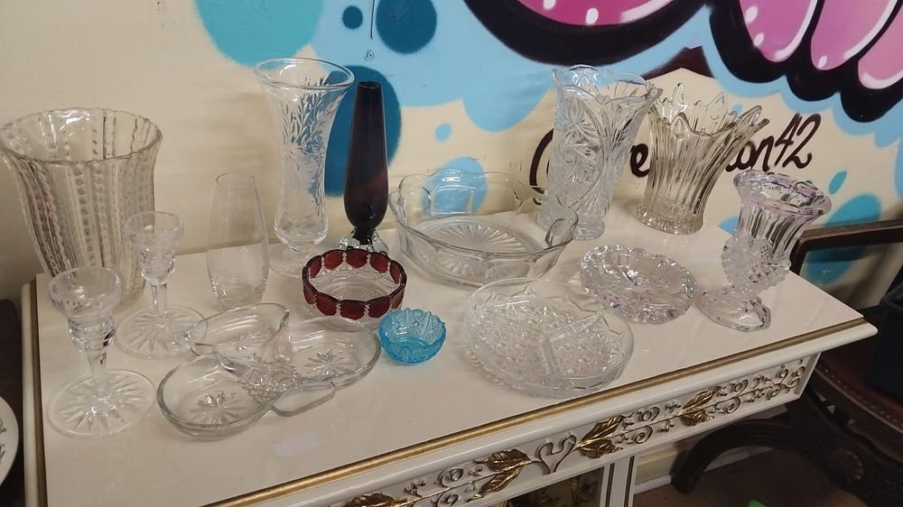 Lot 295 – A Collection of Decorative Pressed and Cut Glassware
