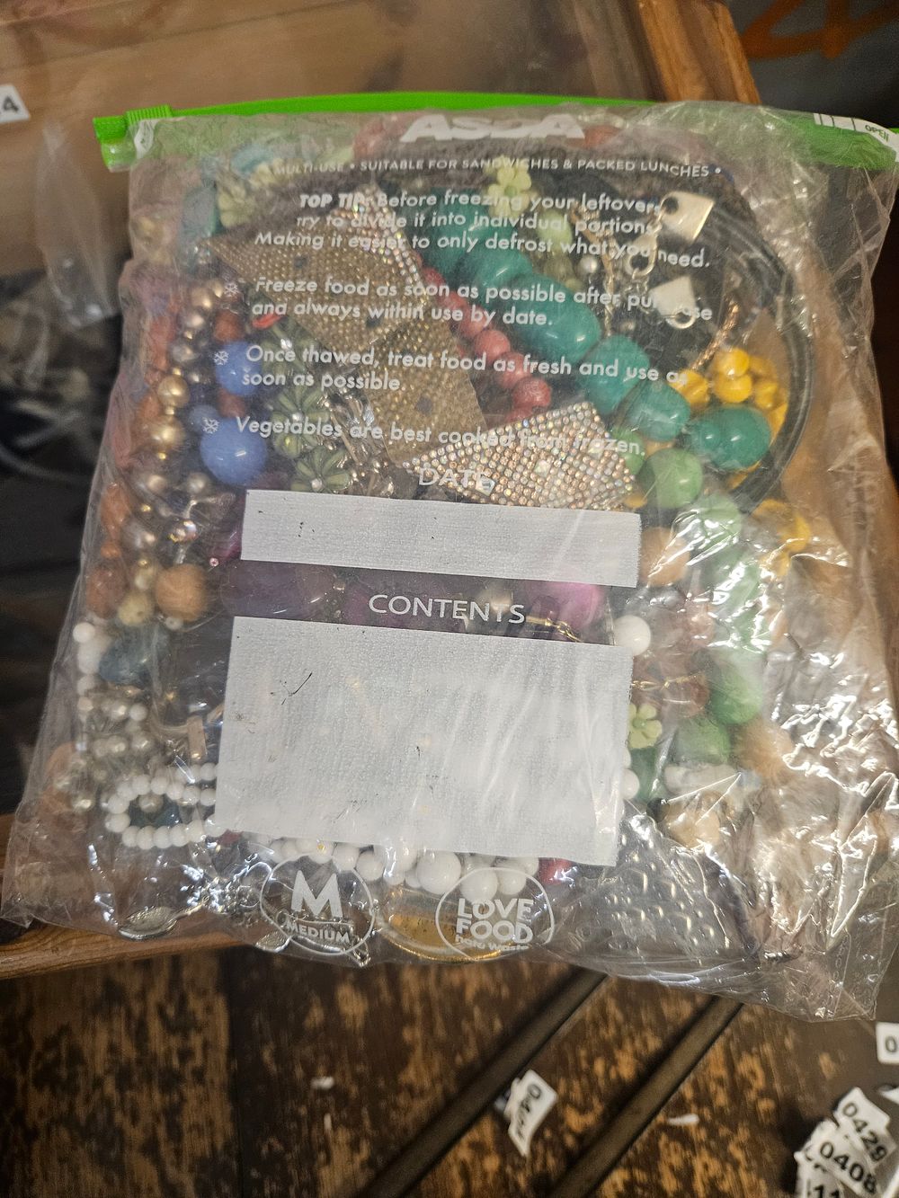 Lot 312 – A Collection of Assorted Costume Jewellery