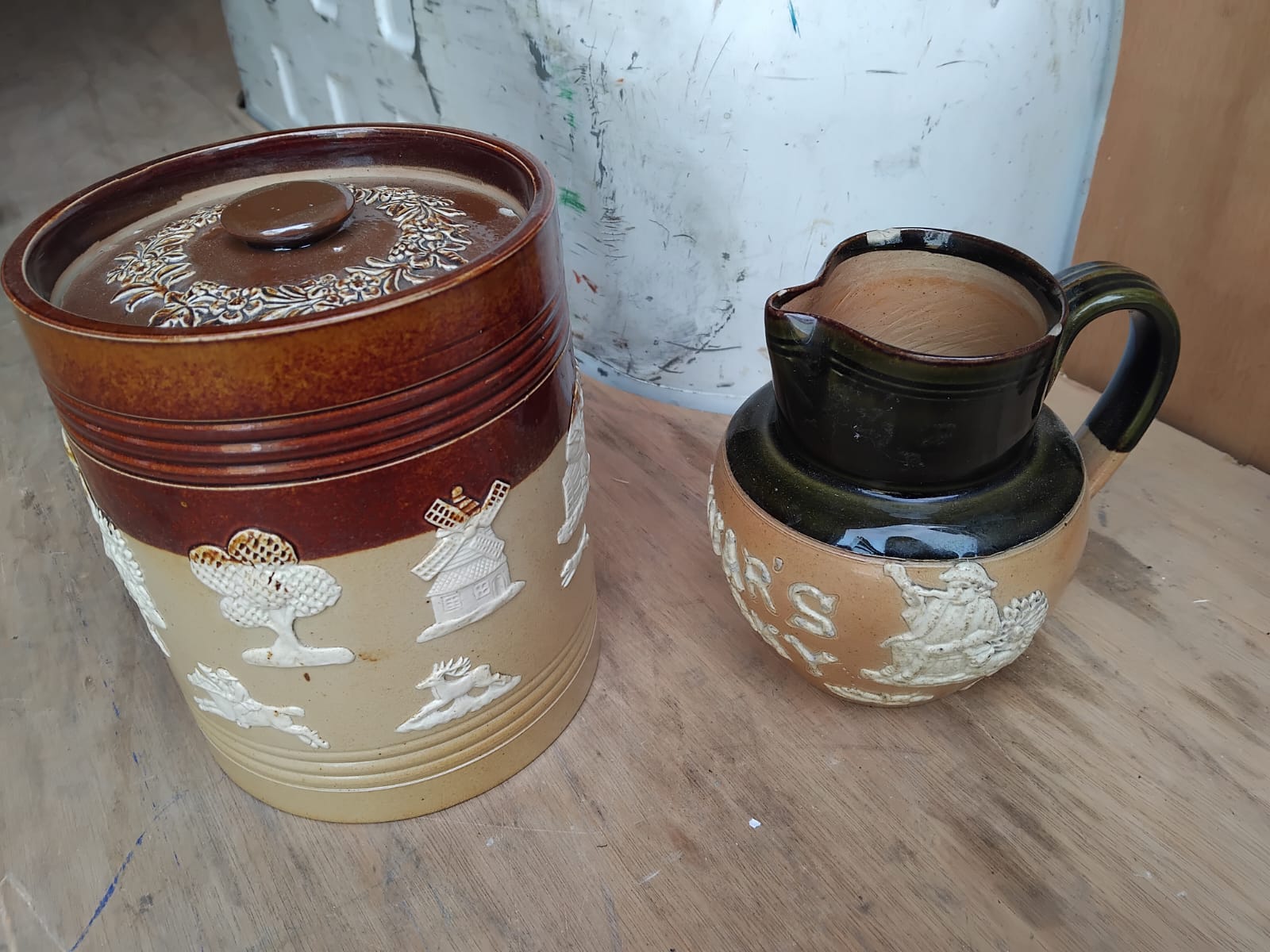 Two Pieces of Doulton English Salt-Glazed Stoneware comprising a Lidded Jar and a Jug af
