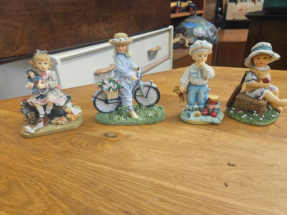 Lot 183 – A Group of Sentimental Painted Resin Figurines Attributed to Christine Haworth for the Leonardo Collection