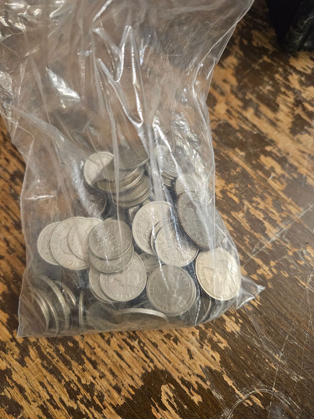 Lot 209 – A Collection of UK Elizabeth II Pre-Decimal Cupro-Nickel Sixpences