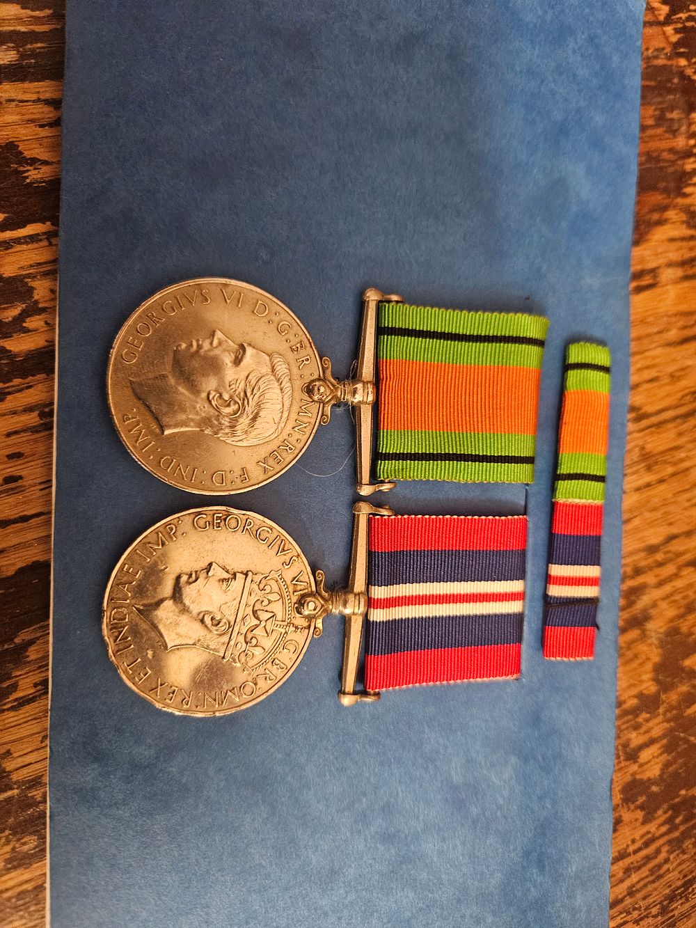 Lot 214 – A Pair of Second World War British Service Medals with Ribbon Bar