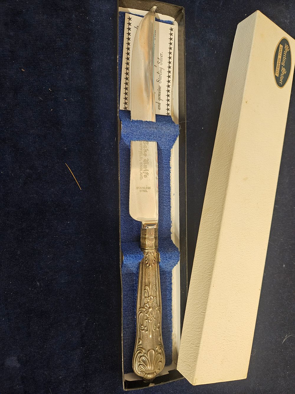 Lot 224 – Vintage Harrison Brothers Sterling Silver Handled Cake Knife Sheffield 1949