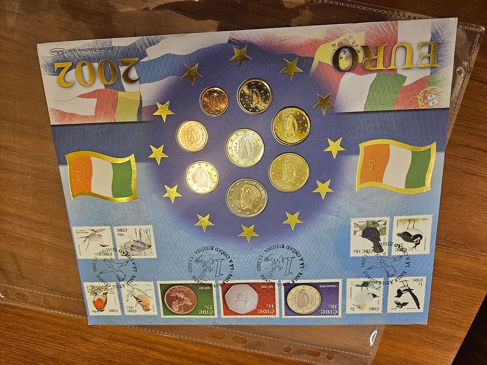Lot 235 – Ireland 2002 Benham Philatelic Numismatic Cover Coin and Stamp Set