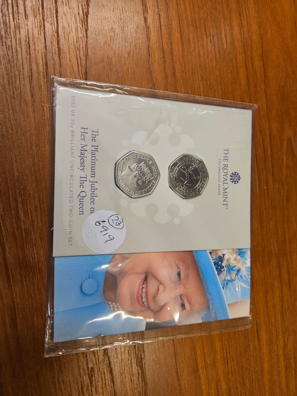 Lot 263 – A Pair of 2022 UK Platinum Jubilee Brilliant Uncirculated 50p Coins, The Royal Mint