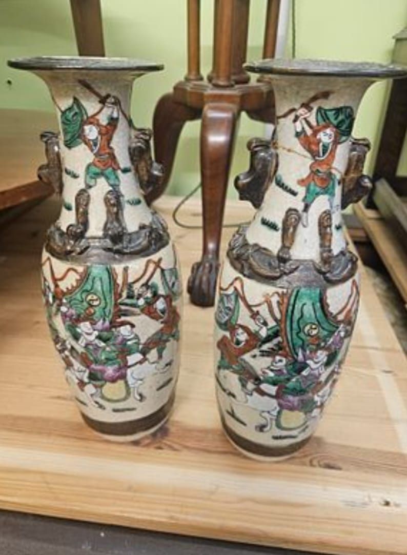 Lot 163 – A Pair of Chinese Crackle-Glaze Nanking Style Vases