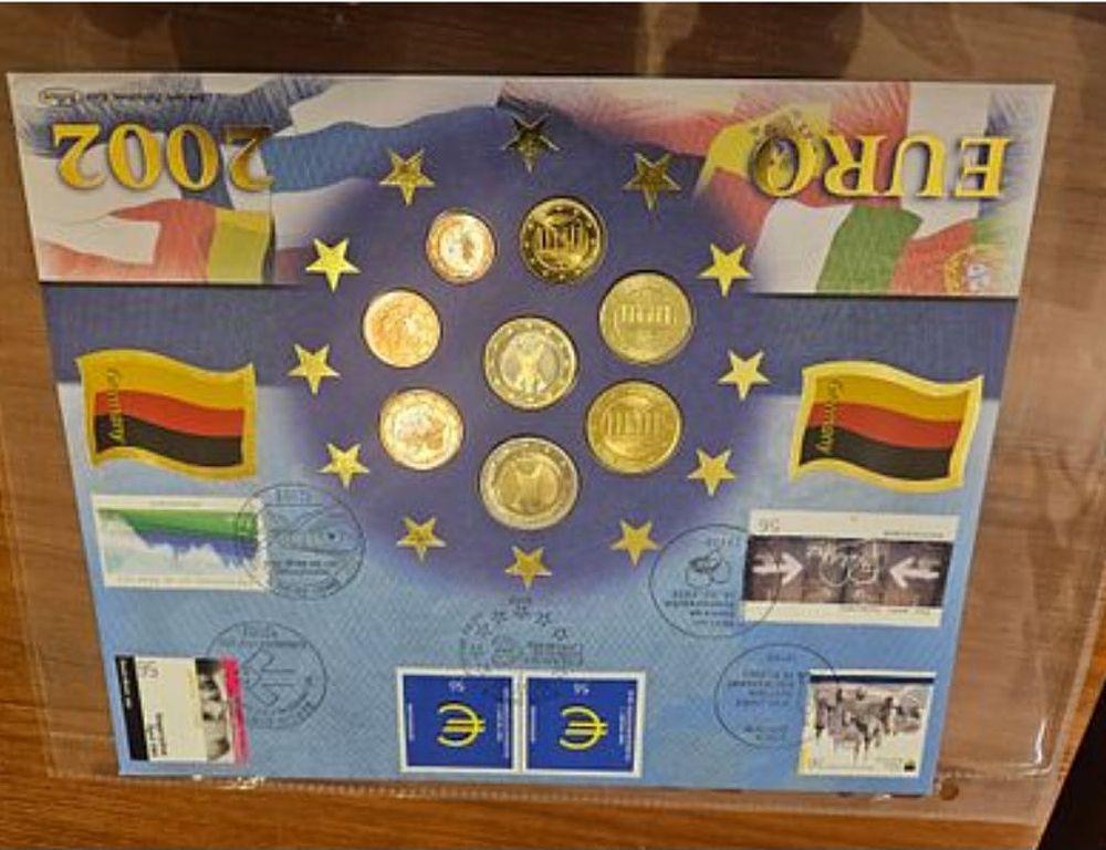 Lot 183 – DE 2002 Euro Coin and Philatelic Commemorative Set