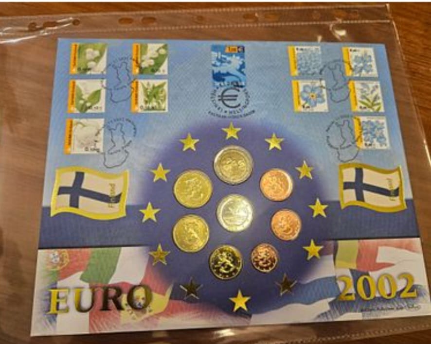 FI 2002 Euro Coin and Stamp Philatelic-Numismatic Set