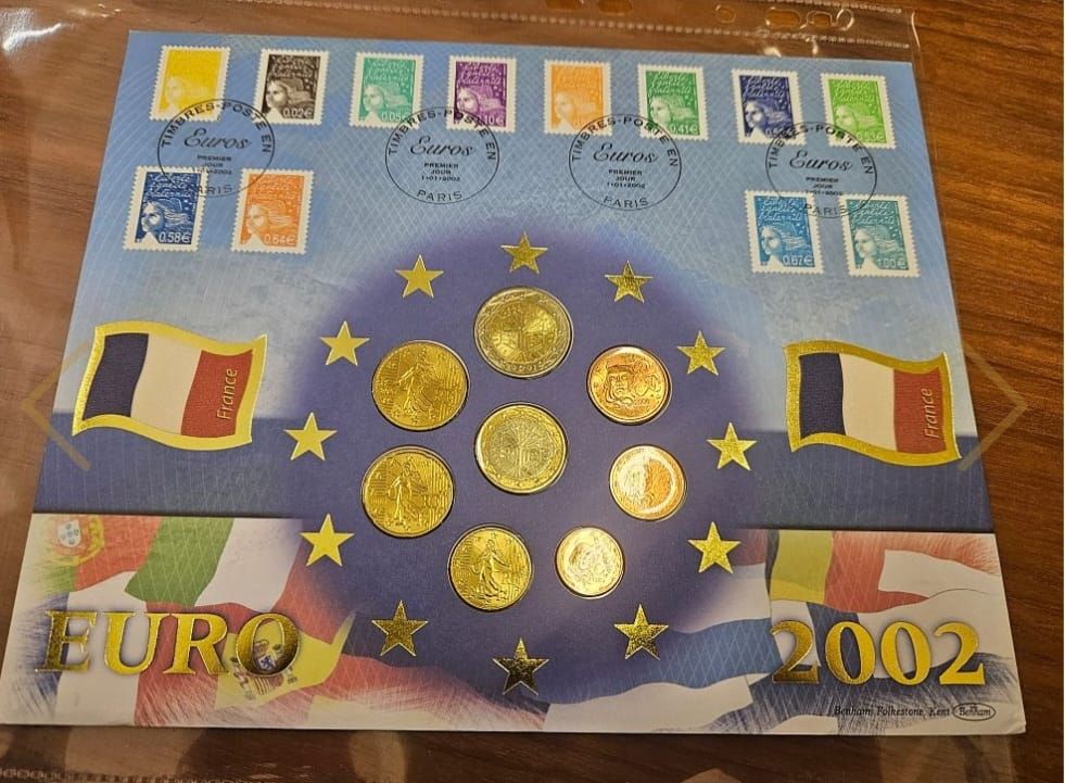 Lot 196 – FR 2002 Benham Euro Introduction Philatelic and Numismatic Souvenir Sheet