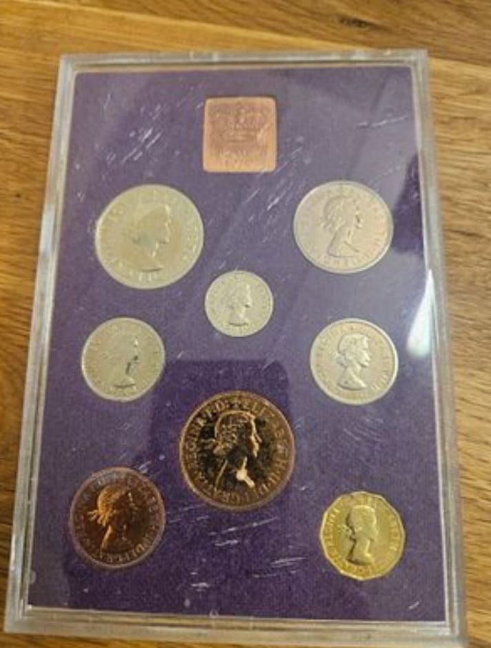 Lot 225 – UK 1970 Coinage of Great Britain and Northern Ireland Proof Set