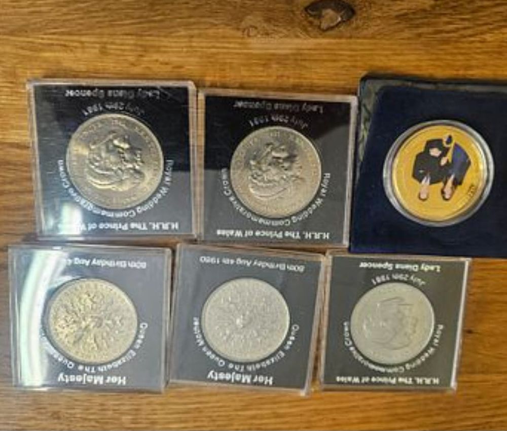 Lot 232 – A Collection of UK Commemorative Crowns and a Royal Medal
