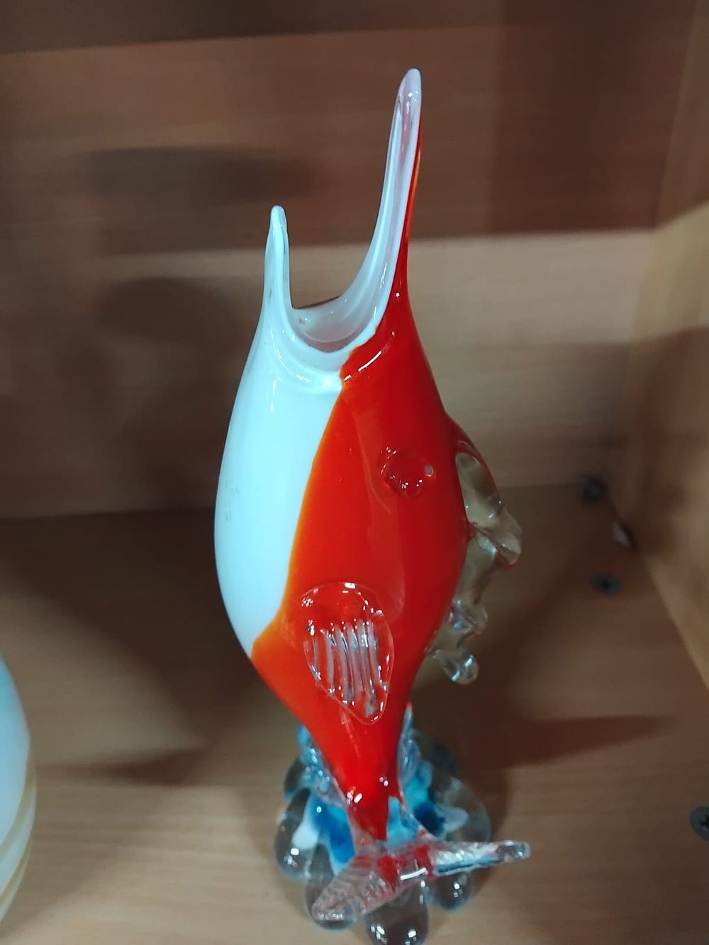 Lot 208 – Mid-Century Modern Murano Style Bi-Coloured Glass Swordfish Sculpture