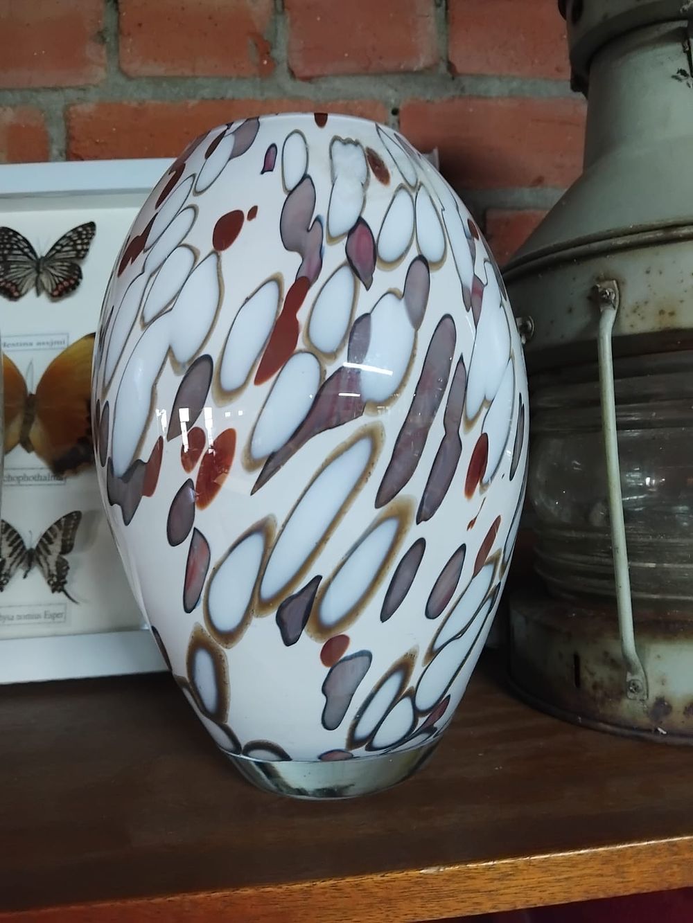 Lot 213 – A Large Mid-20th Century Murano Style Ovoid Spotted Art Glass Vase