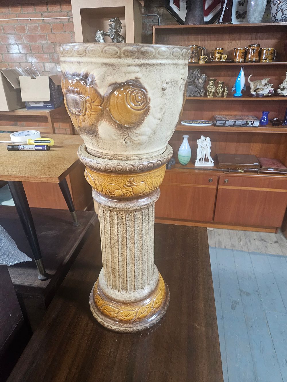 Lot 266 – A West German Bay Keramik Pottery Jardinière and Pedestal