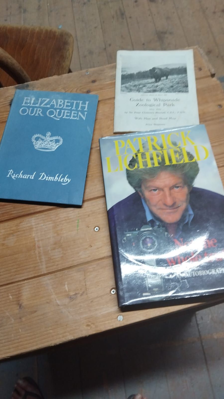 Lot 306 – A Trio of British Interest Publications Including a Royal Commemorative Book and a Vintage Zoological Guidebook