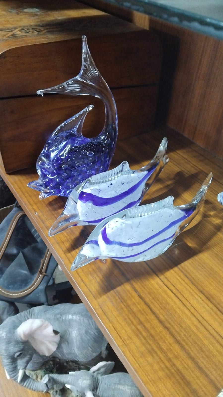 Lot 334 – A Trio of Murano Style Art Glass Fish Figurines