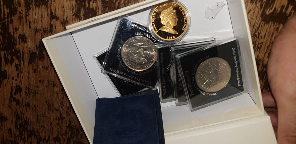 Lot 481 – A Collection of UK and Cook Islands Commemorative Coins