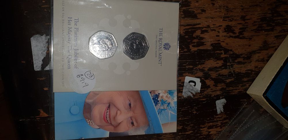 Lot 486 – UK 2022 50p Brilliant Uncirculated Two-Coin Set Platinum Jubilee