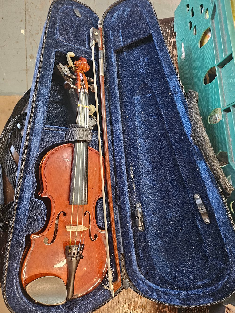 Lot 182 – A Student Violin Outfit with Case and Bow