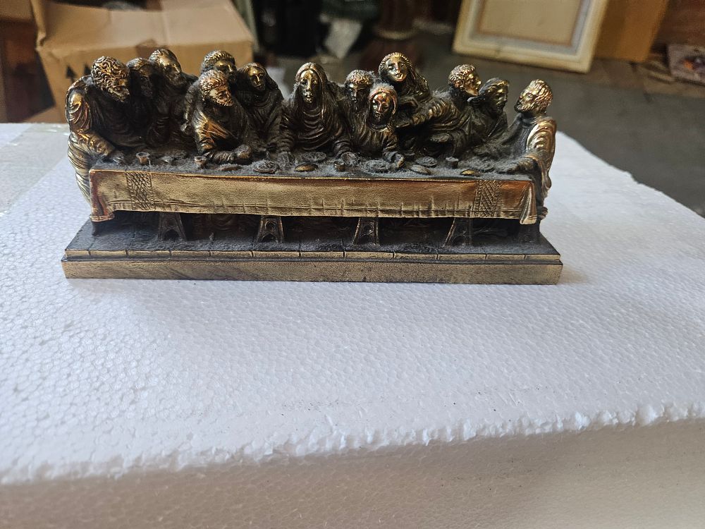 Lot 198 – A Cold-Cast Bronze Style Sculpture of The Last Supper after Leonardo da Vinci