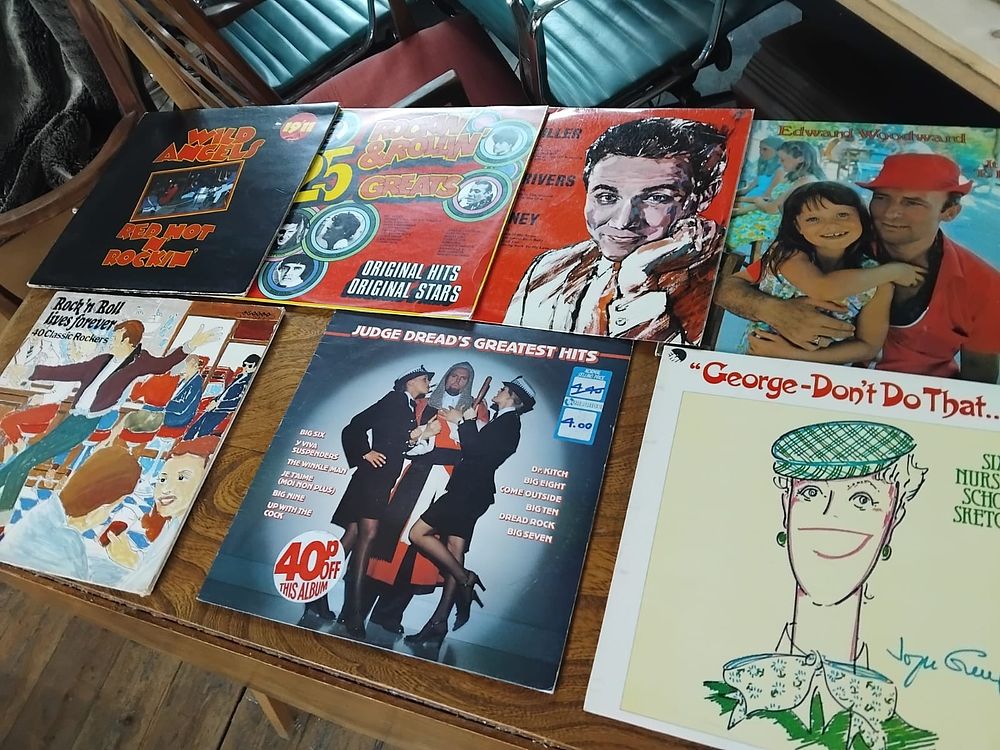 Lot 291 – A Collection of Vintage Vinyl LP Records and 12-inch Singles