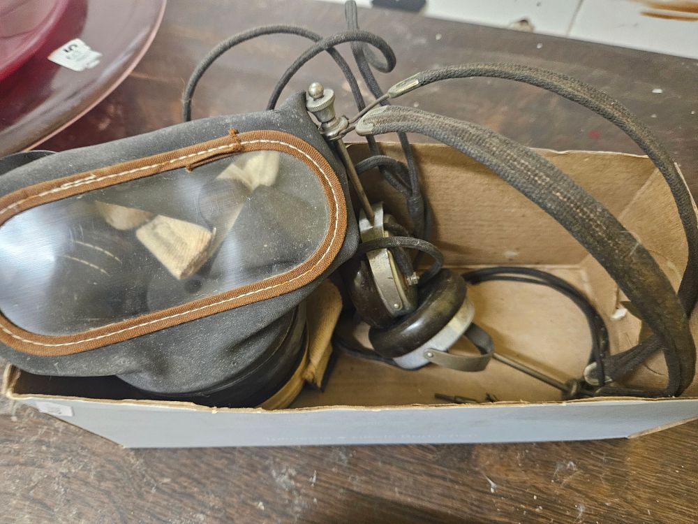 Lot 306 – A World War I Imperial German Period Aviation Oxygen Mask and Flight Headset