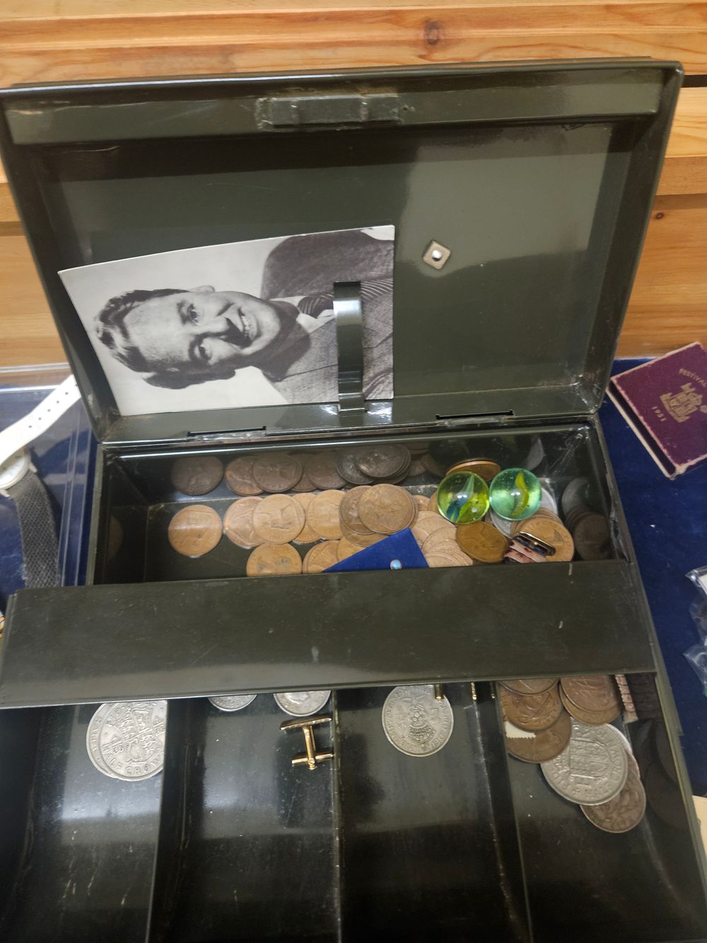 Lot 344 – A Vintage Metal Cash Box and a Collection of Mid-20th-Century Personal Effects and British Currency