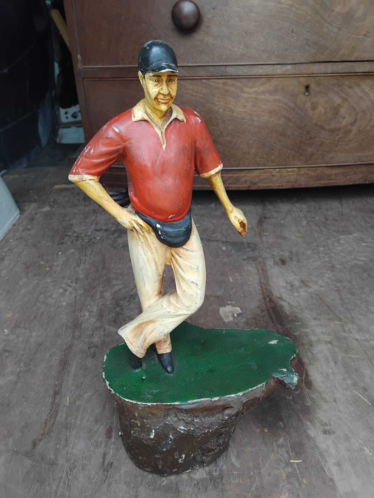 Large Peter Mook Painted Resin Golfer Figurine