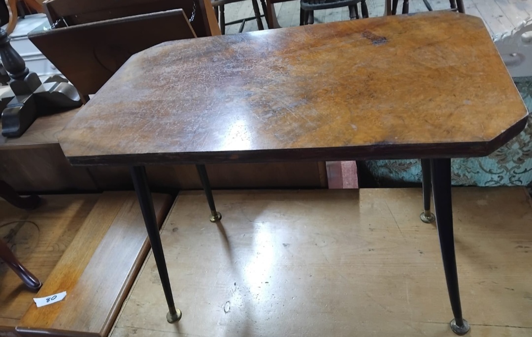 Mid-Century Modern Veneered Coffee Table with Tapered Legs