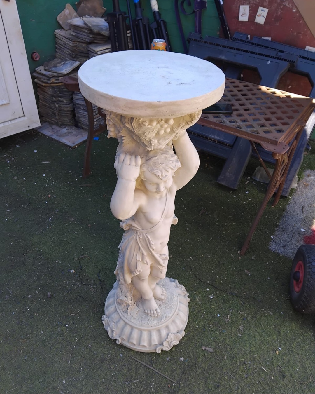 Resin Cherub Garden Pedestal Plant Stand