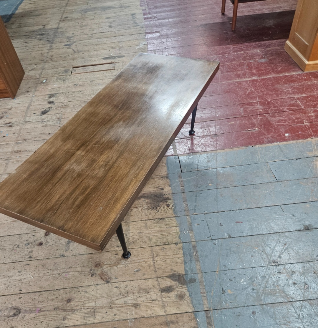 Meredew Furniture Mid-Century Modern Teak Veneer Coffee Table
