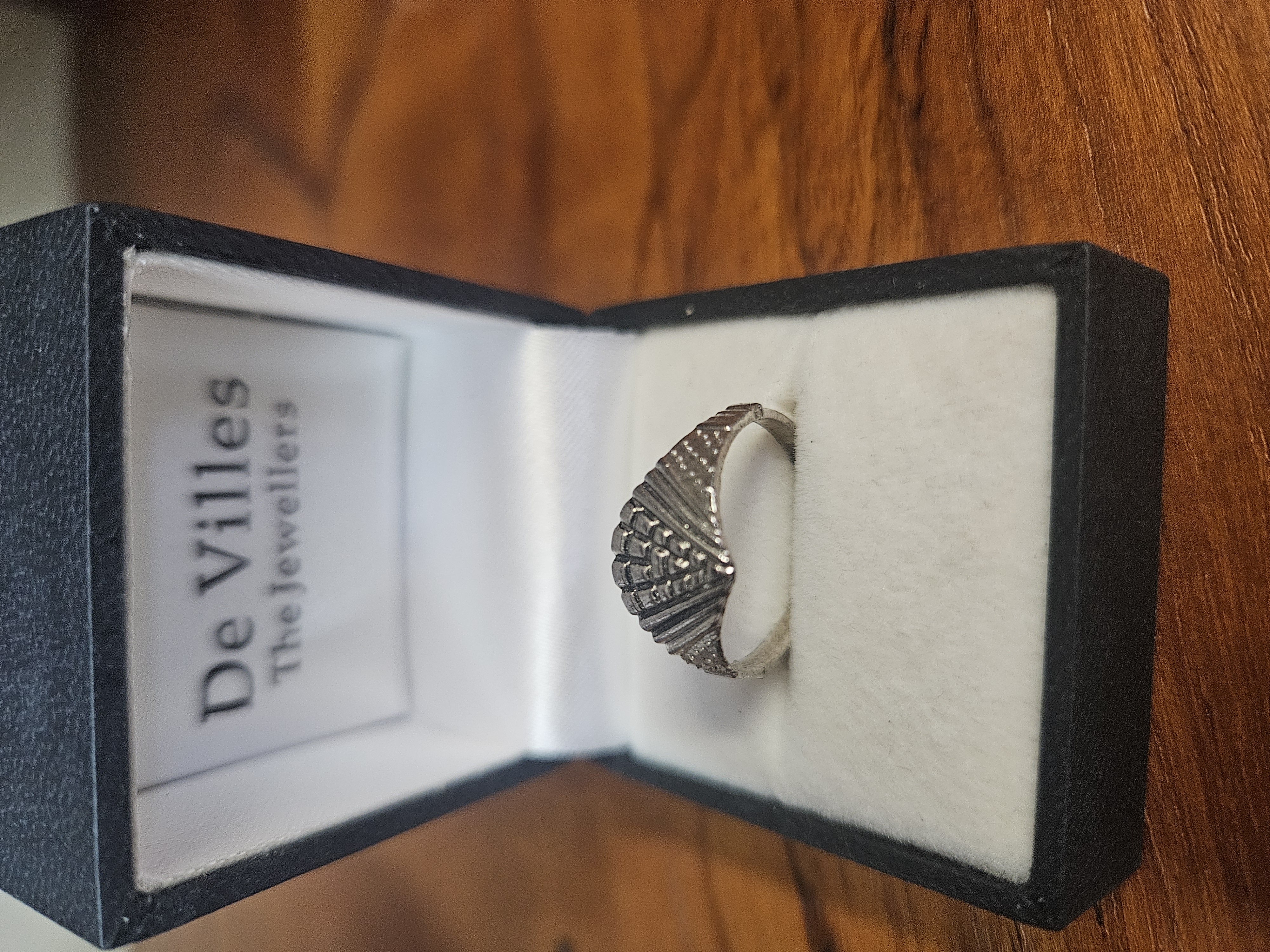 A  Sunburst Design Cocktail Ring