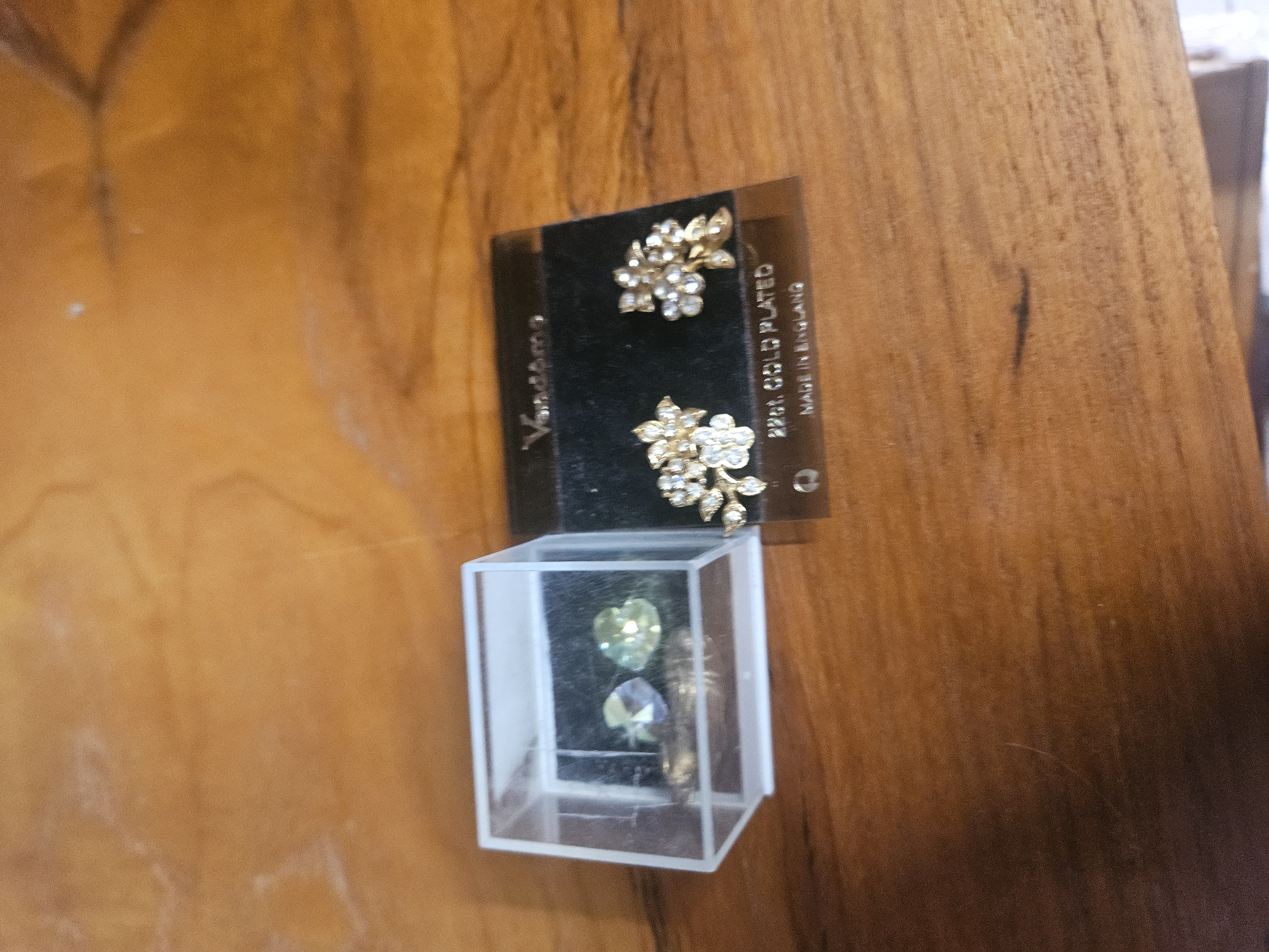 Vandome 22ct Gold Plated Rhinestone Floral Cluster Earrings and Two Heart-Cut Faceted Stones