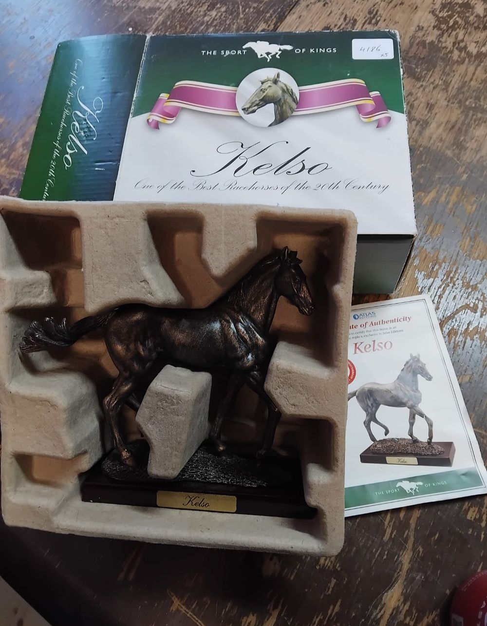 Lot 145 – Atlas Editions The Sport of Kings Kelso Racehorse Figurine