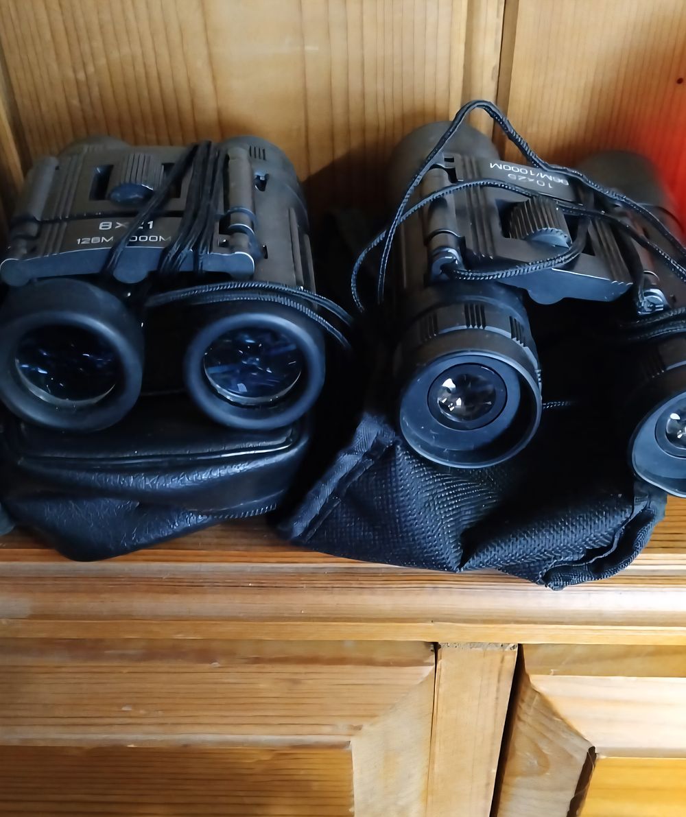 Lot 170 – Two Pairs of Compact Binoculars with Carrying Cases