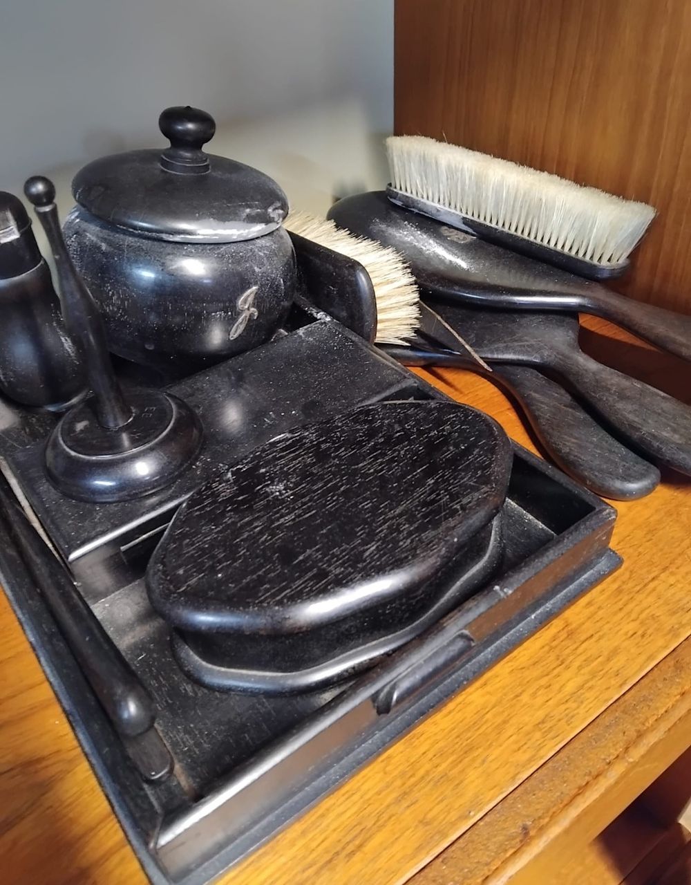 Lot 184 – An Antique Ebony Dressing Table Set